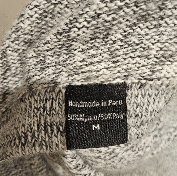 PAKA Costa Sweater - Picture 6 of 7